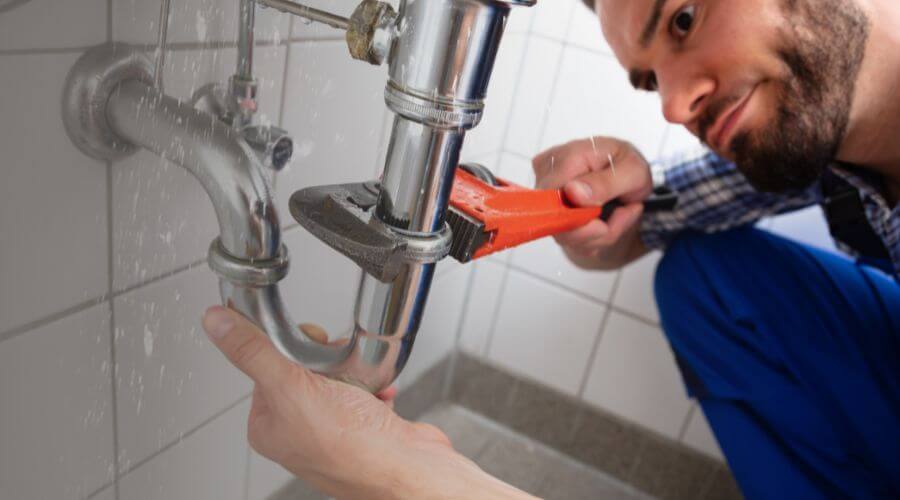 Local tankless water heater installation in Moscow Mills, MO
